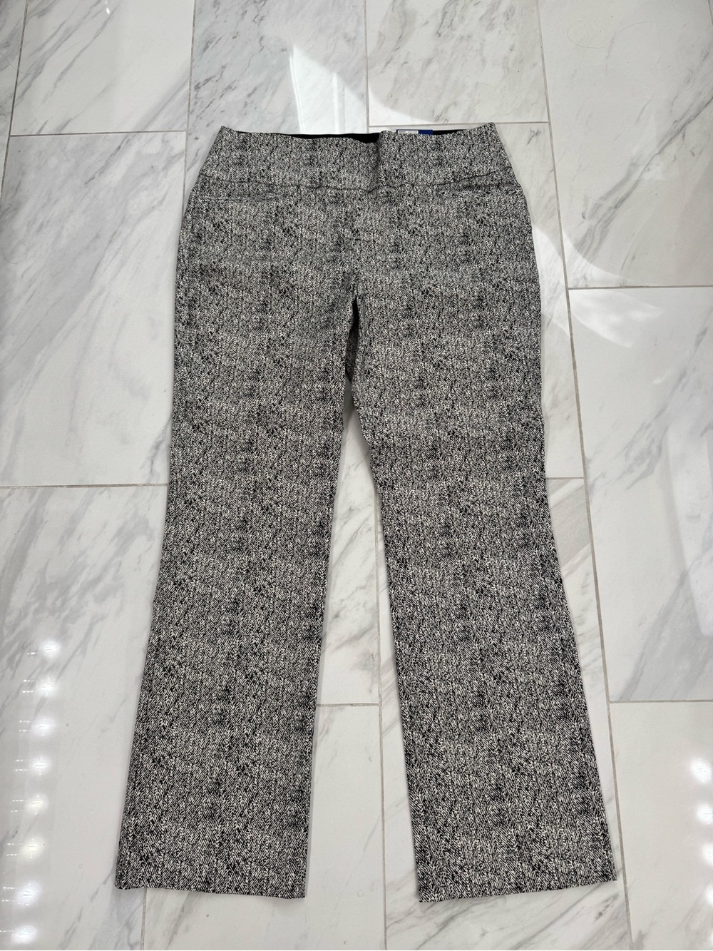 APT. 9 Bootcut Tummy Control Pants XL Black Ivory Print NWT